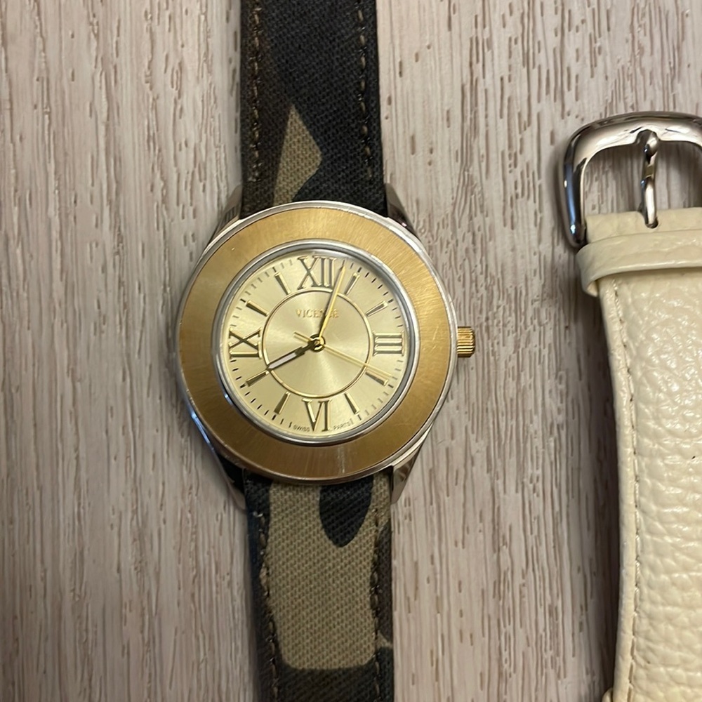14kt gold bezel VicencE watch
